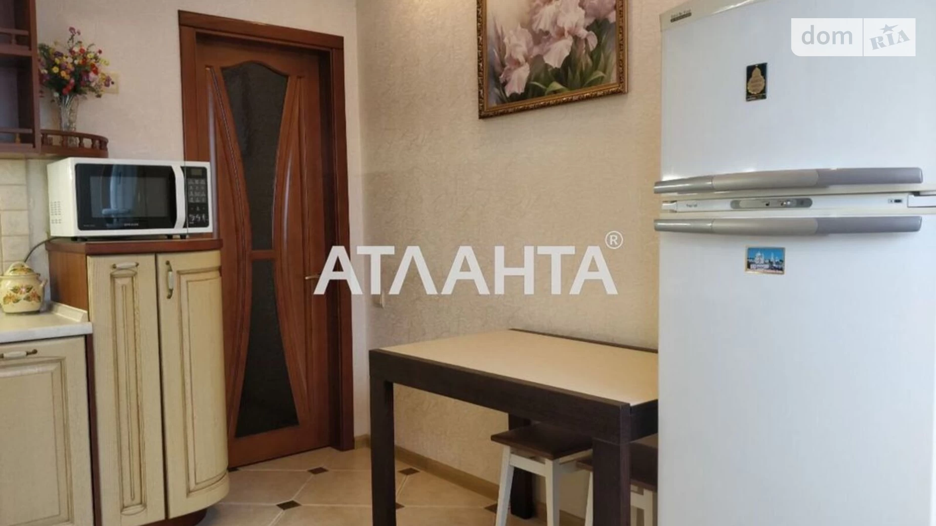 Продается 1-комнатная квартира 42 кв. м в Черноморске, ул. Парусная