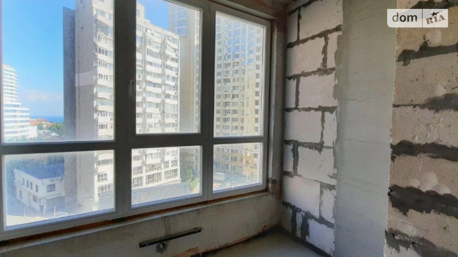 Продается 2-комнатная квартира 81 кв. м в Одессе, ул. Новобереговая, 12А