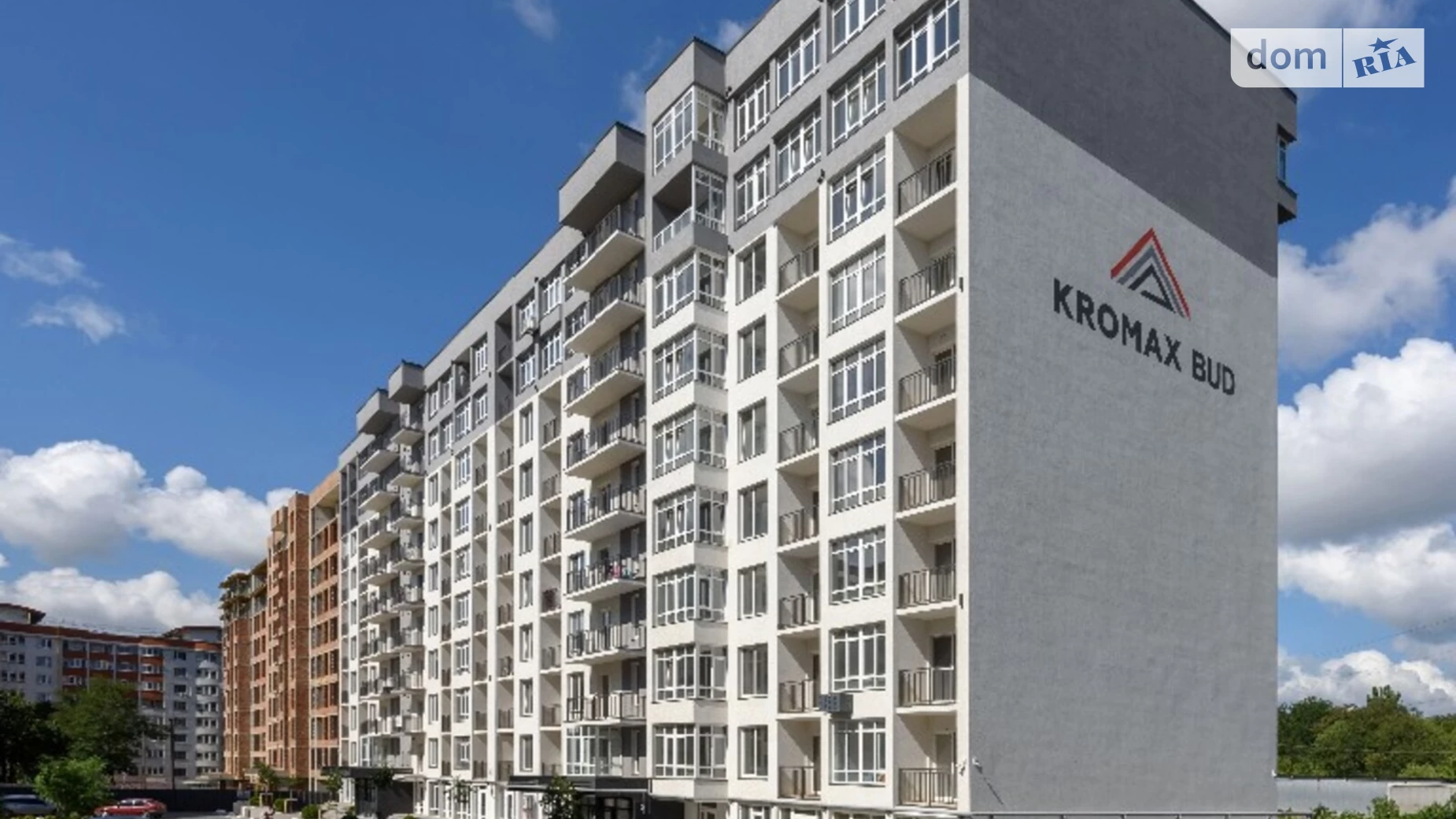 Продается 3-комнатная квартира 121 кв. м в Черновцах