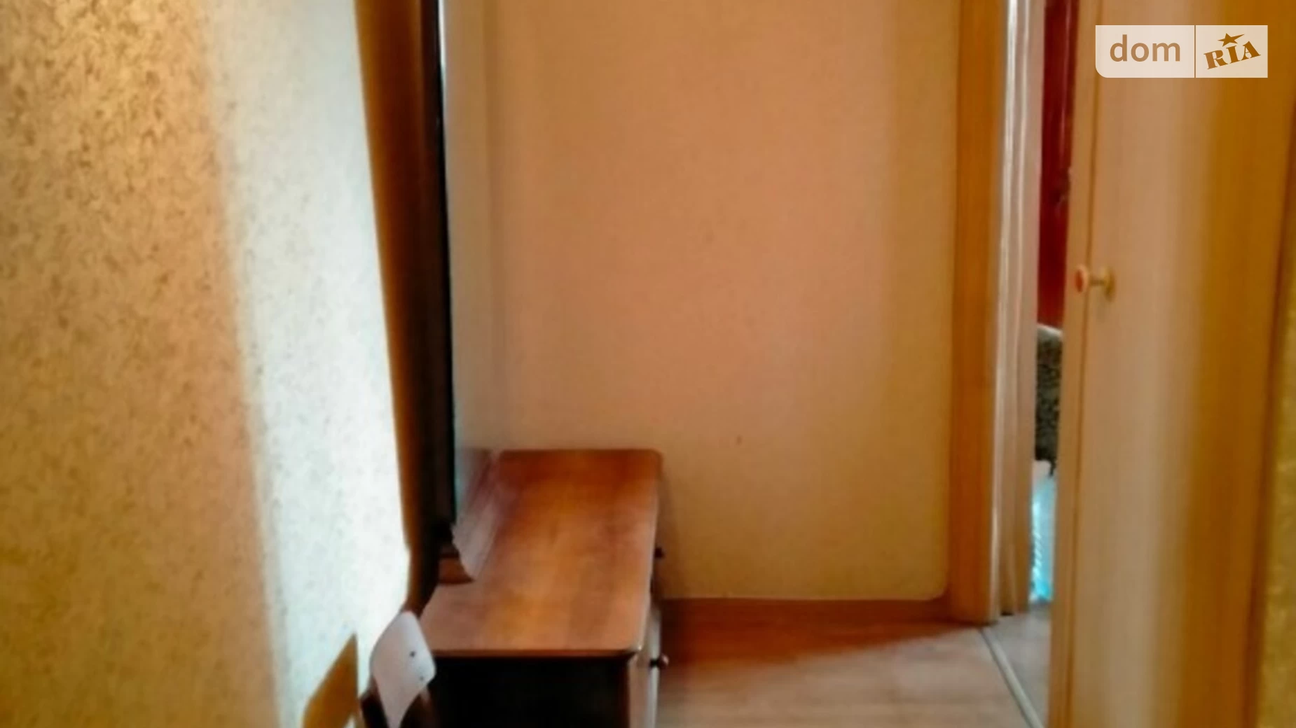 Продается 1-комнатная квартира 32 кв. м в Одессе, ул. Героев Крут