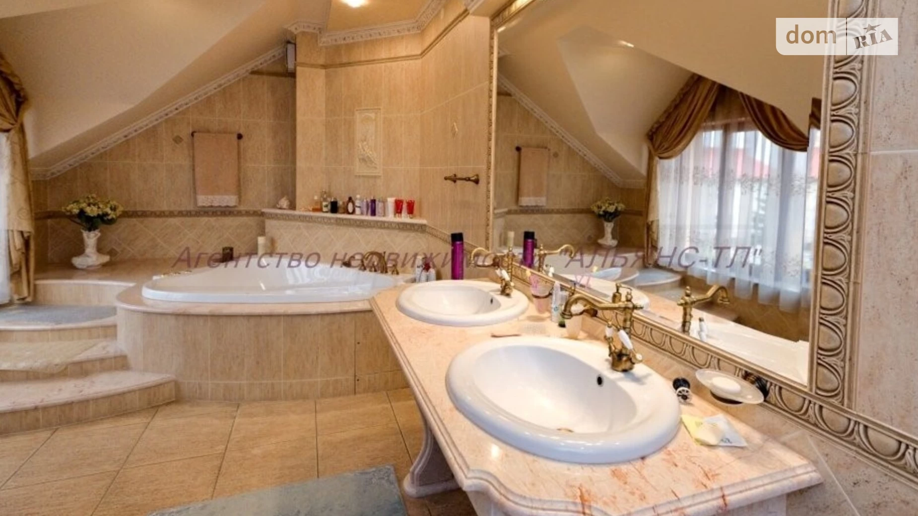 Продается дом на 2 этажа 405 кв. м с гаражом, цена: 385000 $ - фото 2