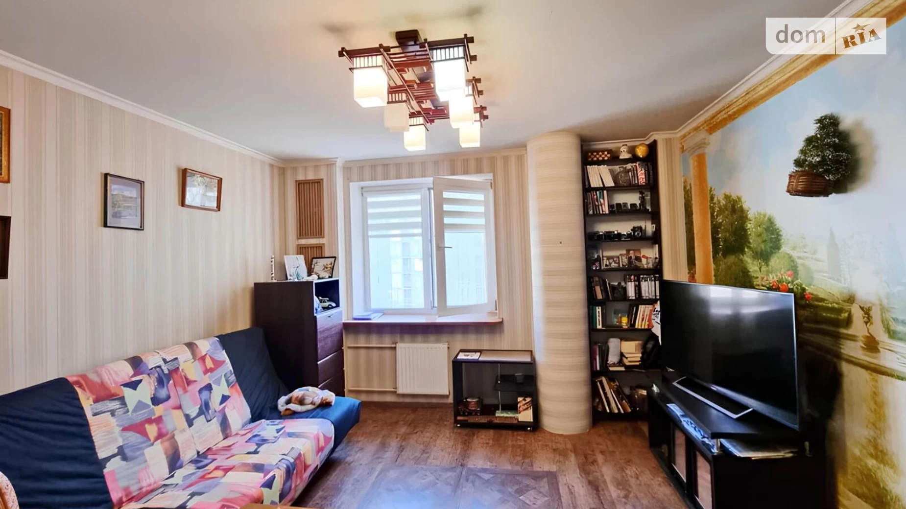 Продается 1-комнатная квартира 54 кв. м в Харькове, ул. Сухумская, 24