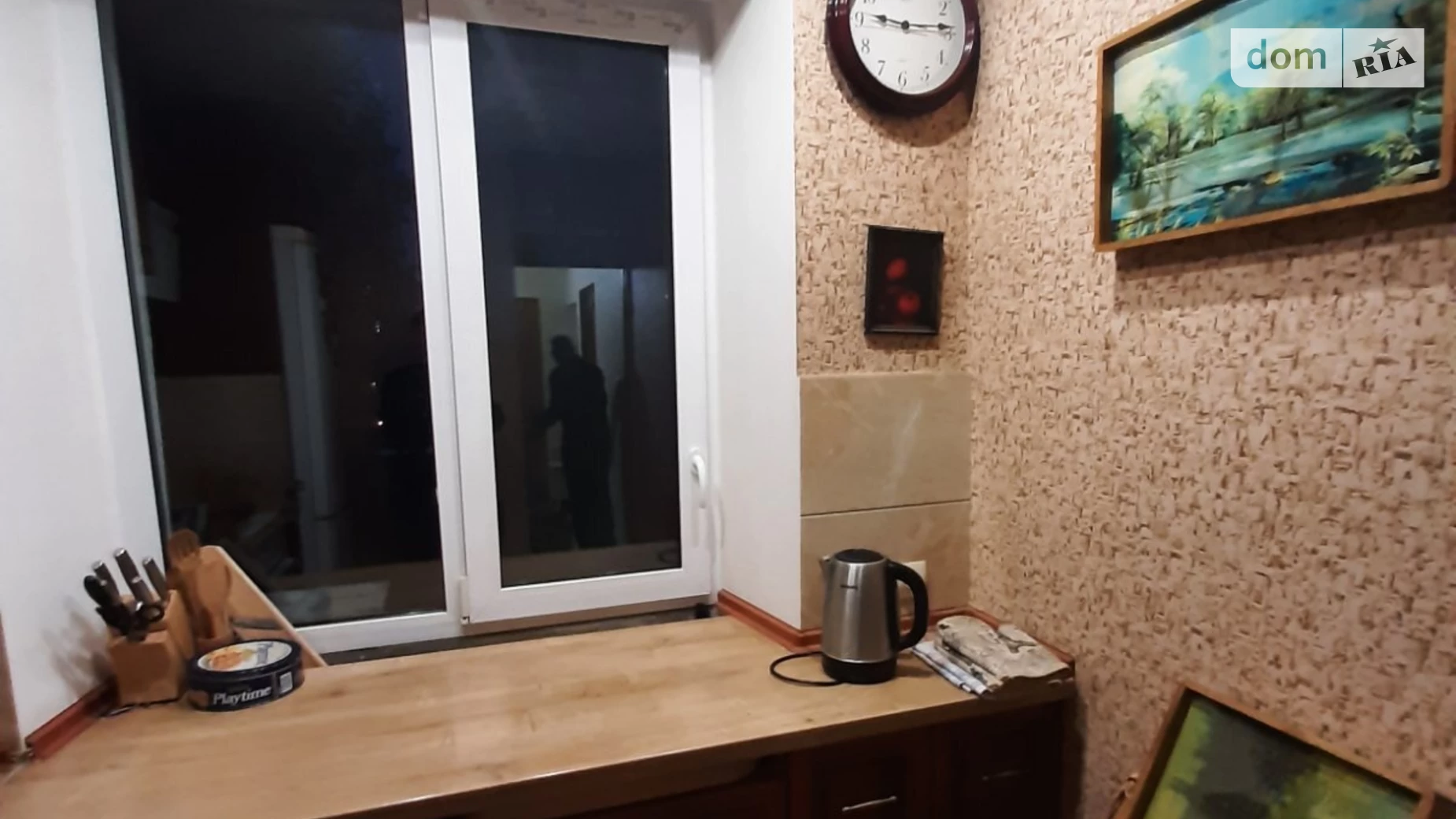Продается 2-комнатная квартира 45 кв. м в Одессе, ул. Героев Крут