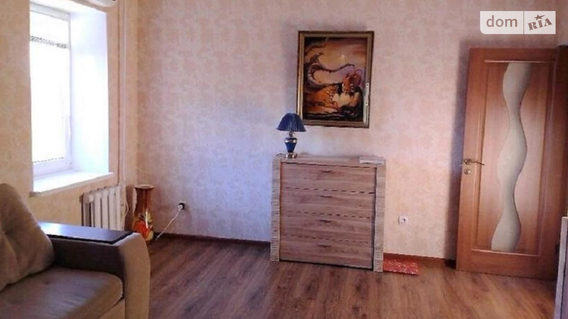 Продається 3-кімнатна квартира 72 кв. м у Одесі, вул. Академіка Сахарова, 42