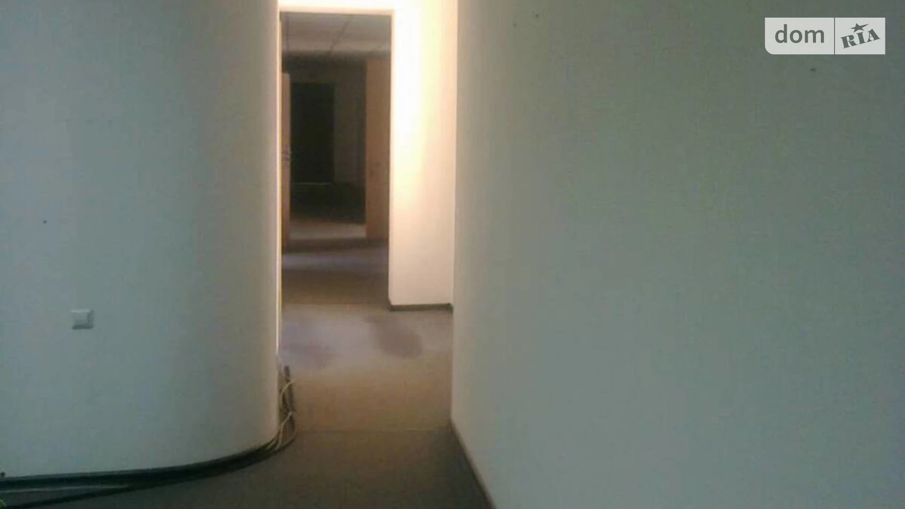 Сдается в аренду офис 230 кв. м в бизнес-центре, цена: 1900 $ - фото 3