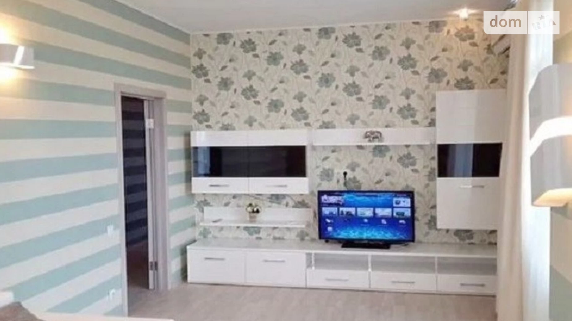 Продается 2-комнатная квартира 70 кв. м в Одессе, ул. Пантелеймоновская, 112