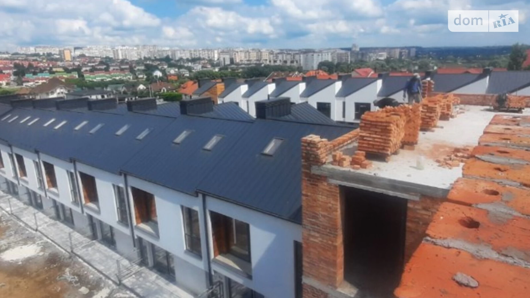 Продається будинок 3 поверховий 124 кв. м з гаражем, цена: 93240 $ - фото 2