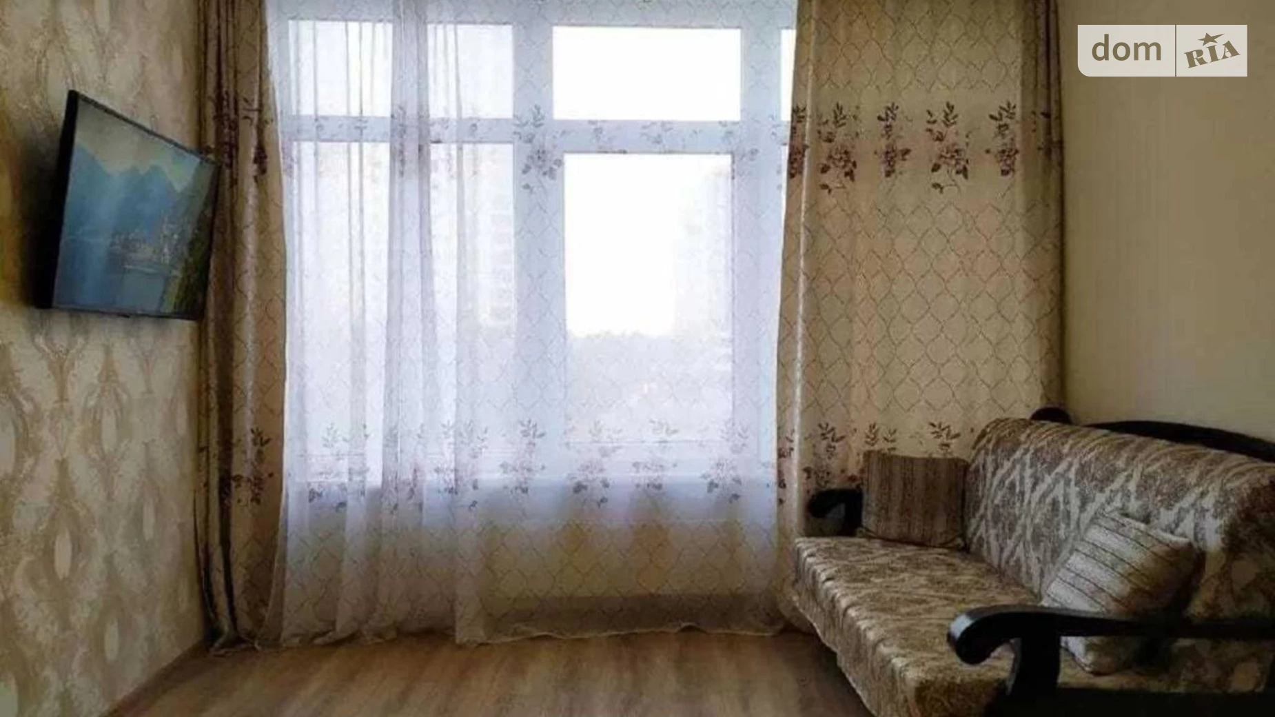 Продается 1-комнатная квартира 45 кв. м в Одессе, ул. Генуэзская, 3В