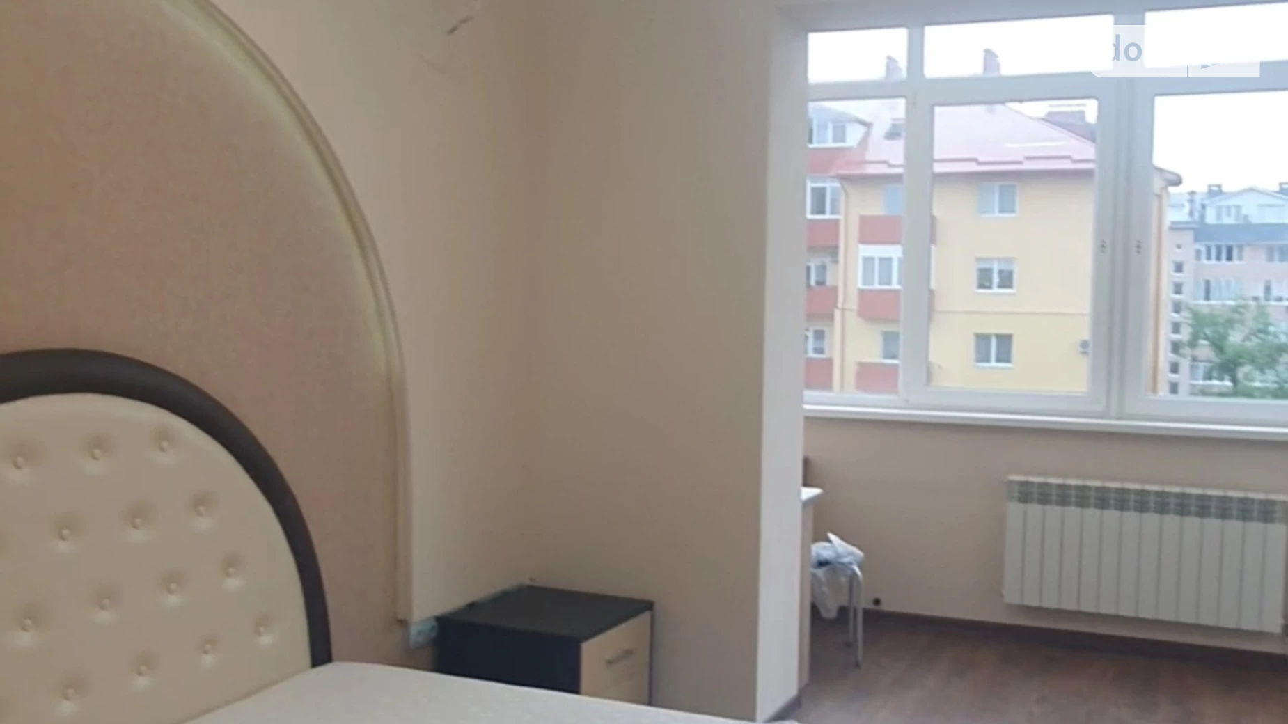 Продается 1-комнатная квартира 52 кв. м в Минае, ул. Августина Волошина - фото 2