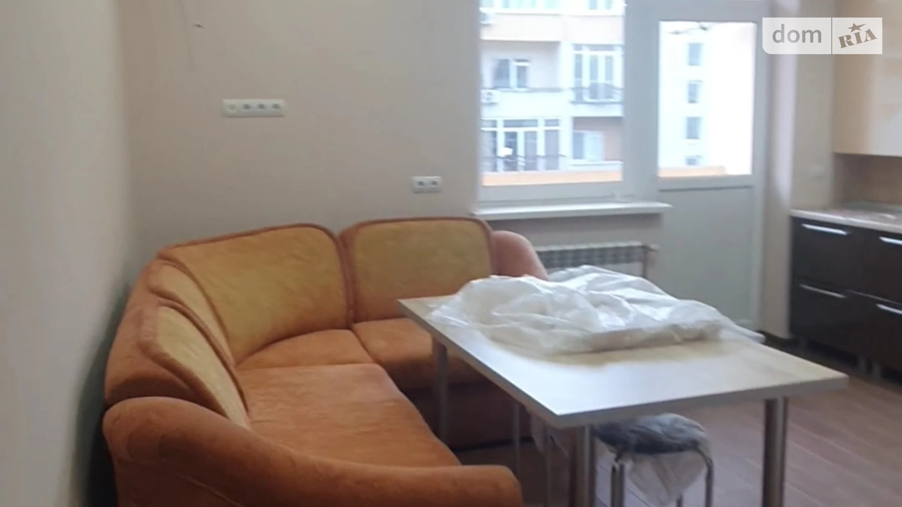 Продается 1-комнатная квартира 52 кв. м в Минае, ул. Августина Волошина - фото 5