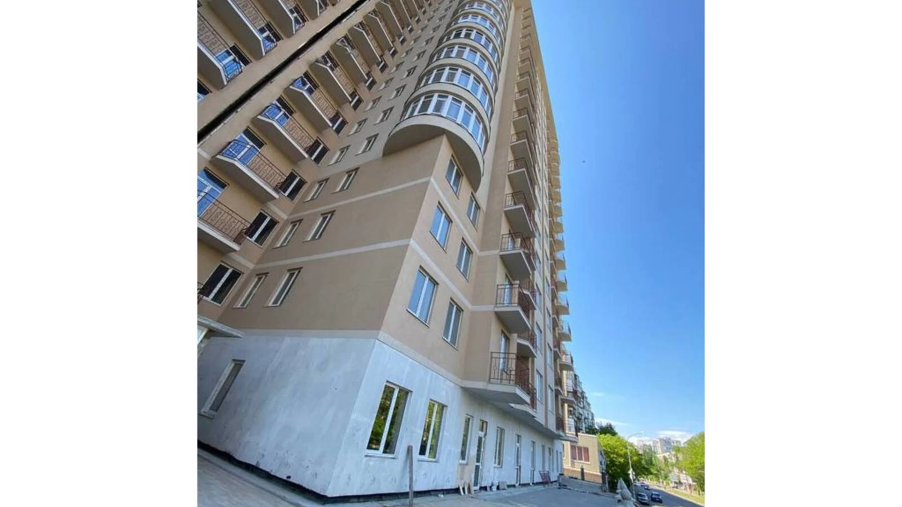 Продается 2-комнатная квартира 83 кв. м в Одессе, Фонтанская дор., 30-32 - фото 2