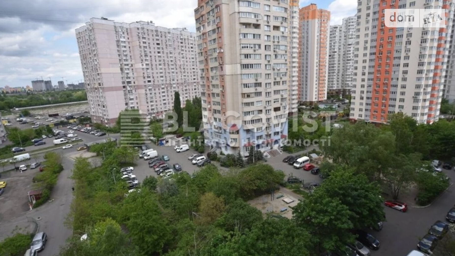 Продається 3-кімнатна квартира 93 кв. м у Києві, просп. Петра Григоренка, 1А