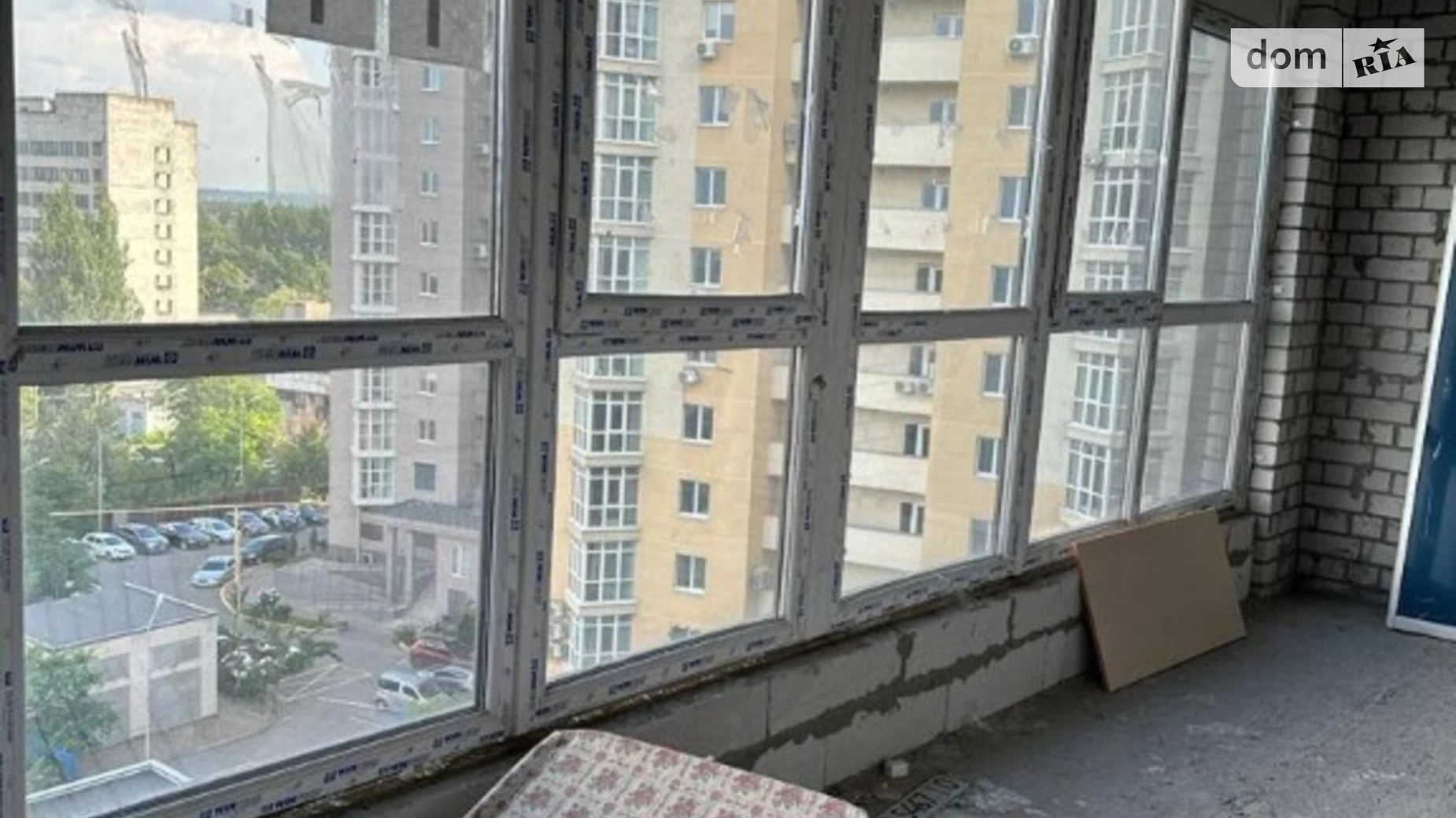 Продается 3-комнатная квартира 117 кв. м в Днепре, ул. Мандрыковская