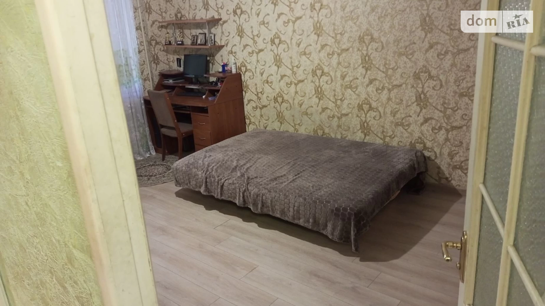 Продається 1-кімнатна квартира 45 кв. м у Одесі, вул. Жоліо-Кюрі