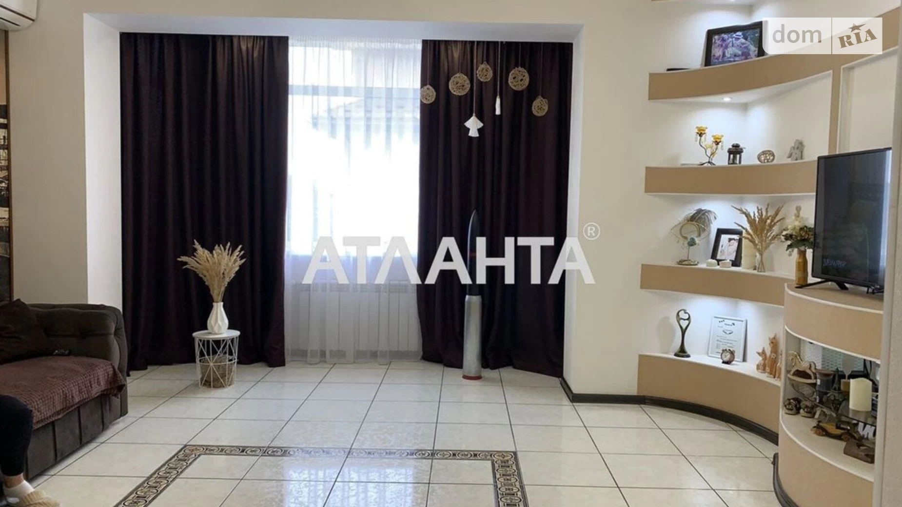 Продается 2-комнатная квартира 65.4 кв. м в Гатном, ул. Дорошенко