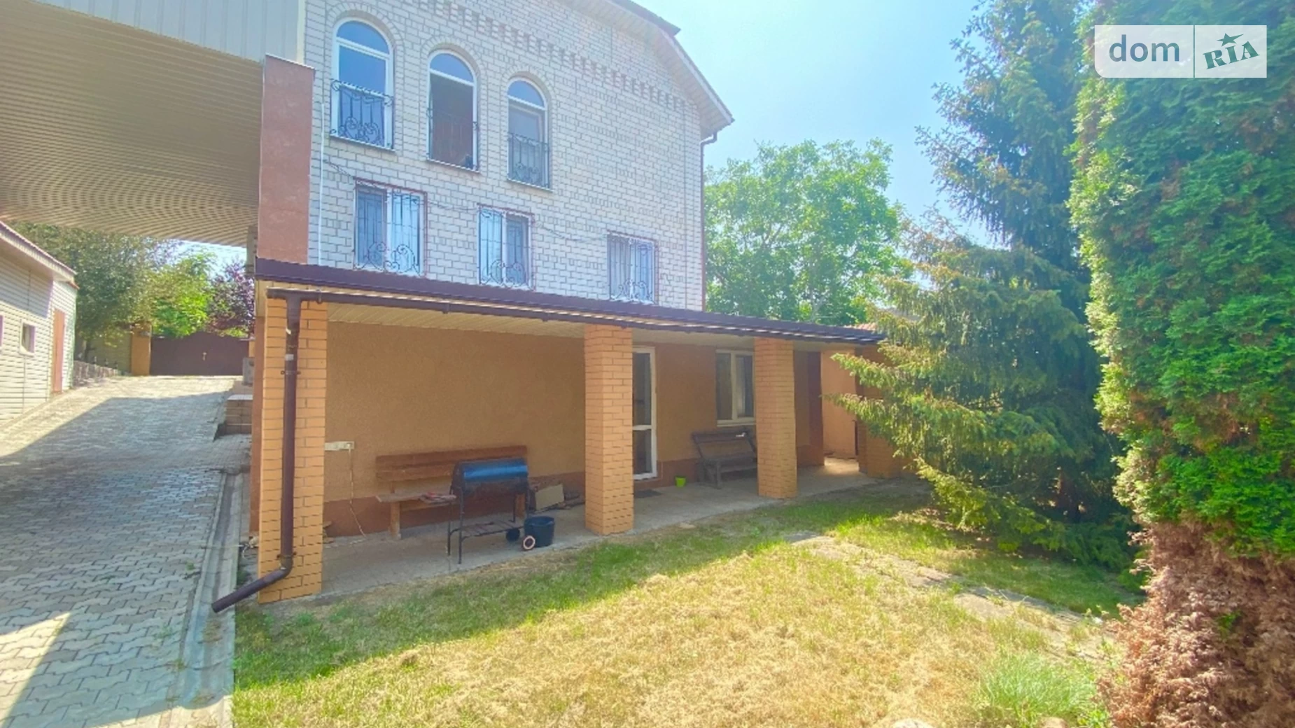 Продается дом на 2 этажа 246.6 кв. м с участком, цена: 145000 $ - фото 2