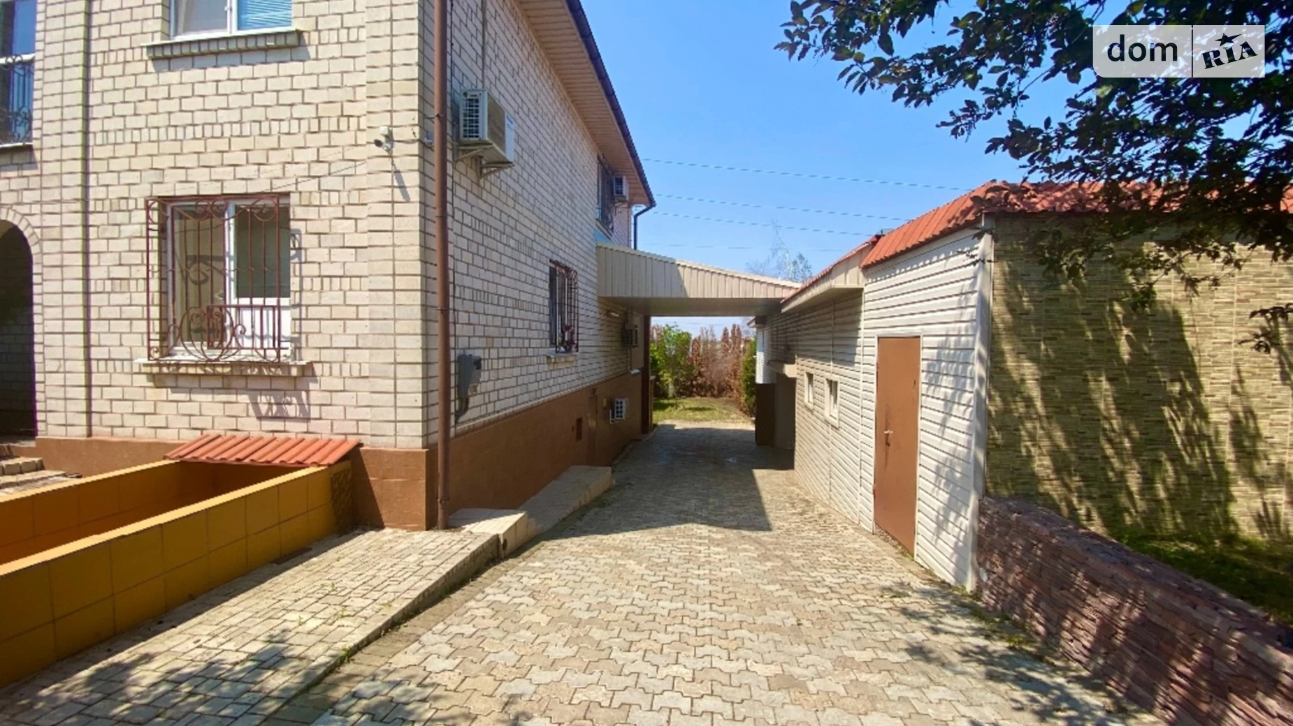 Продается дом на 2 этажа 246.6 кв. м с участком, цена: 145000 $ - фото 3