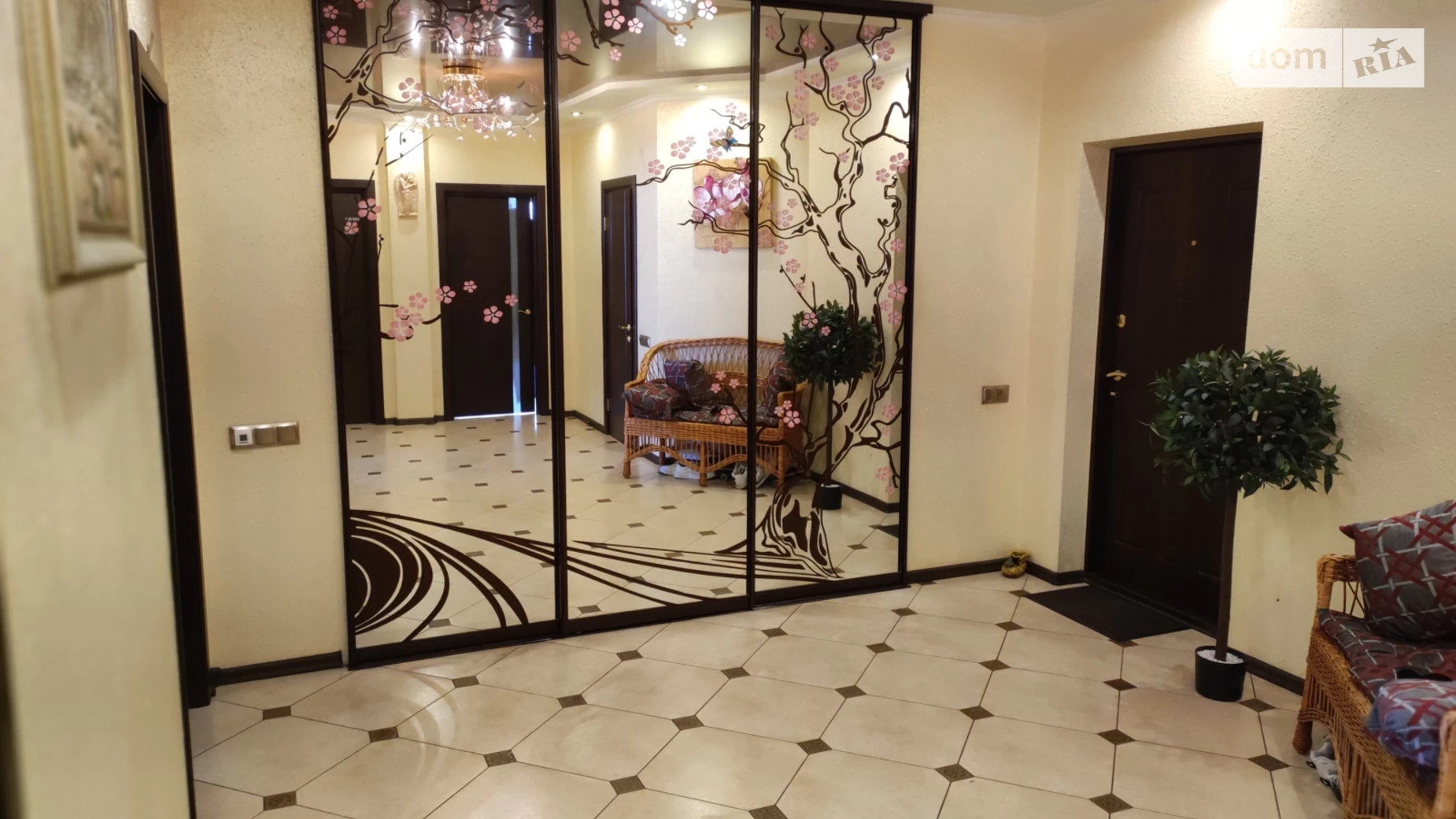 Продается 3-комнатная квартира 115 кв. м в Киеве, ул. Николая Ушакова, 1В - фото 3