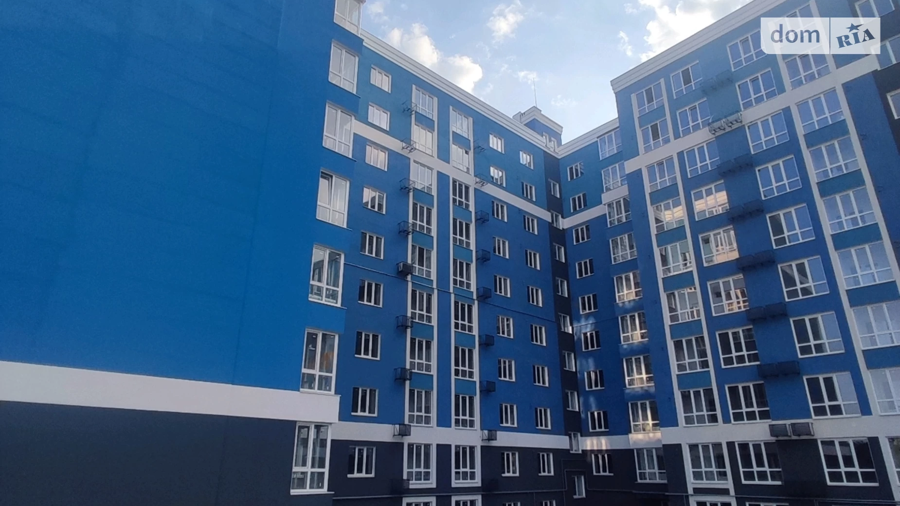 Продается 1-комнатная квартира 51 кв. м в Чернигове