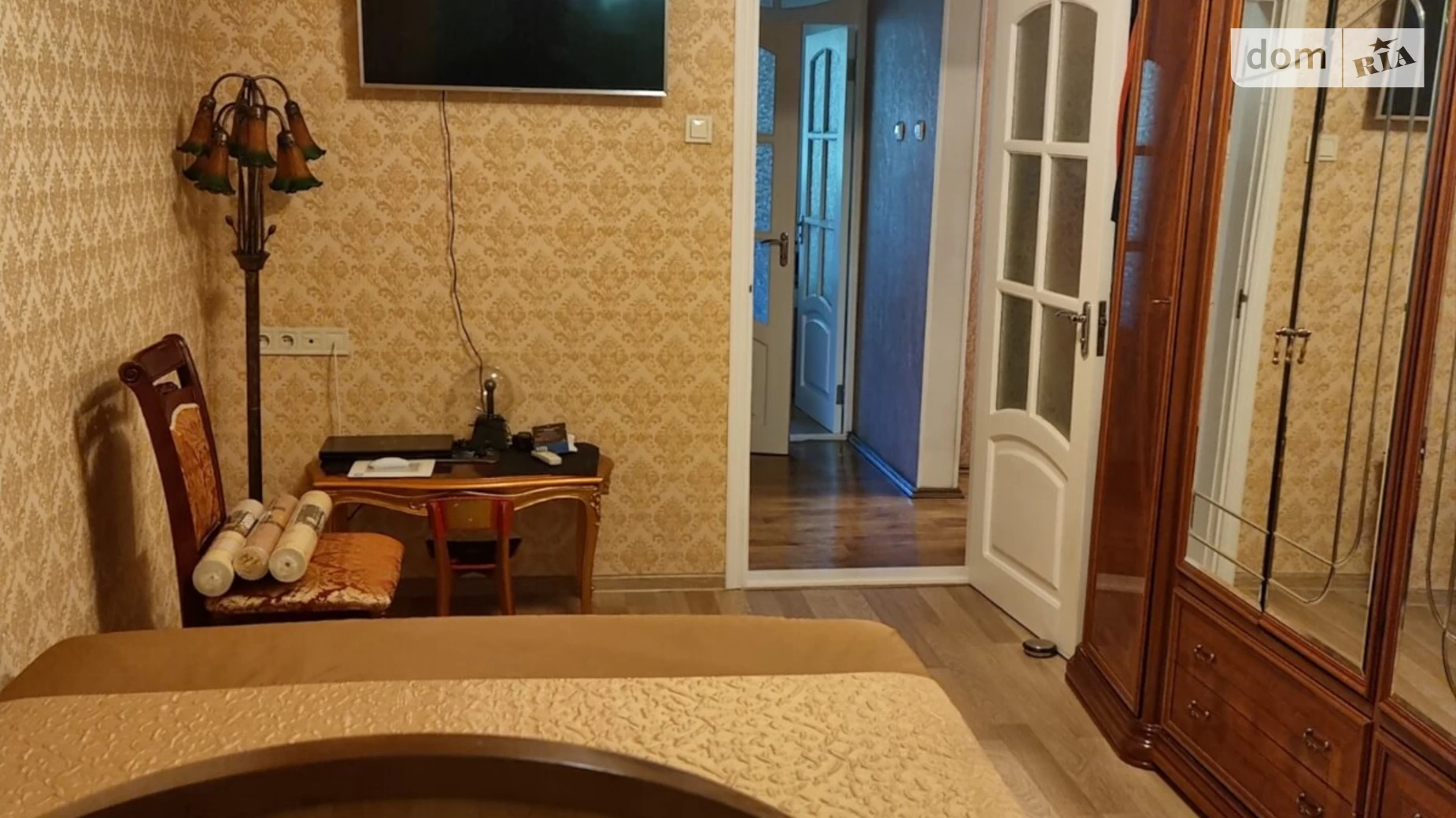 Продается 3-комнатная квартира 65 кв. м в Одессе, ул. Ильфа и Петрова