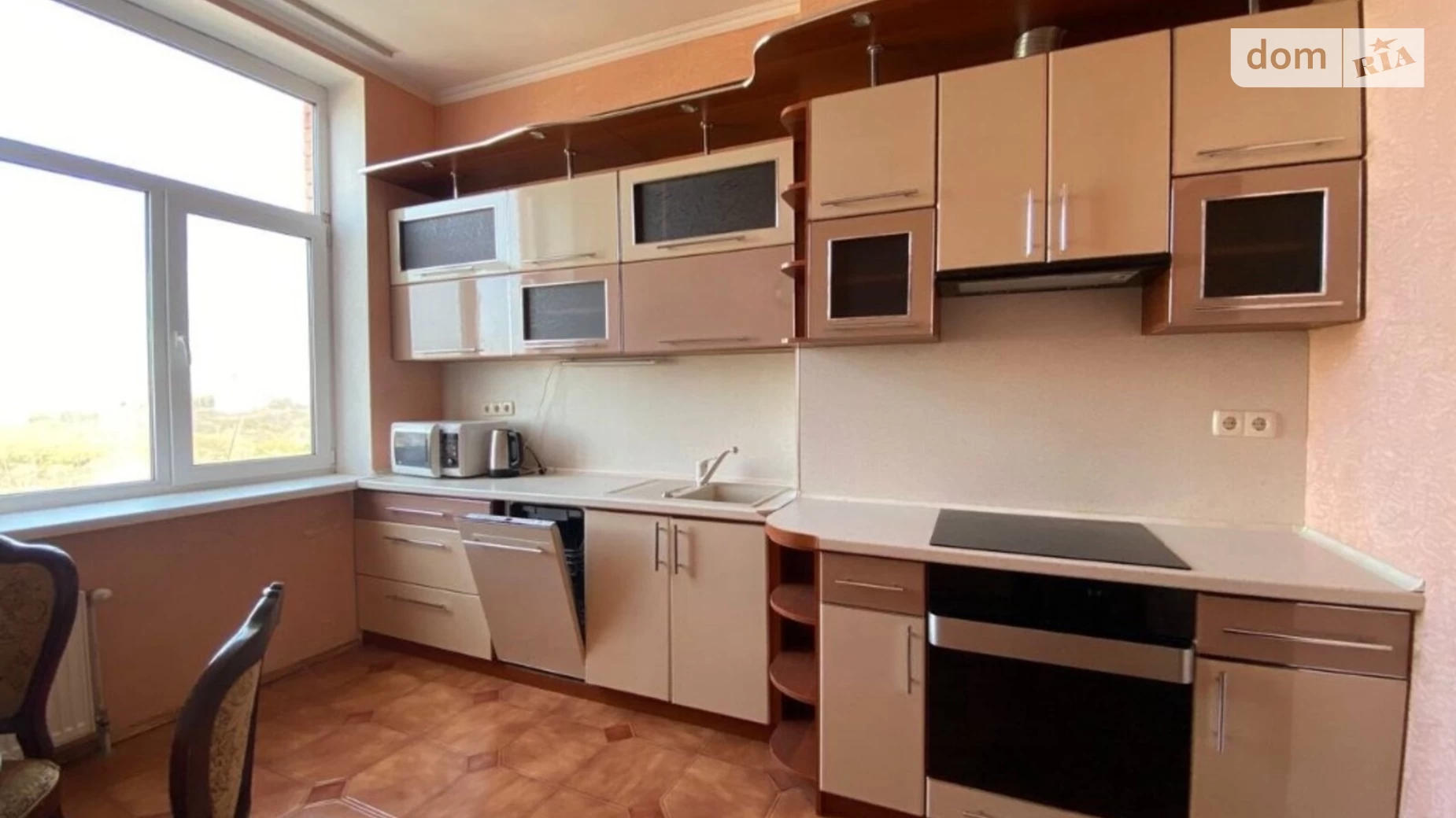 Продається 3-кімнатна квартира 92 кв. м у Одесі, вул. Академічна, 20Б - фото 2