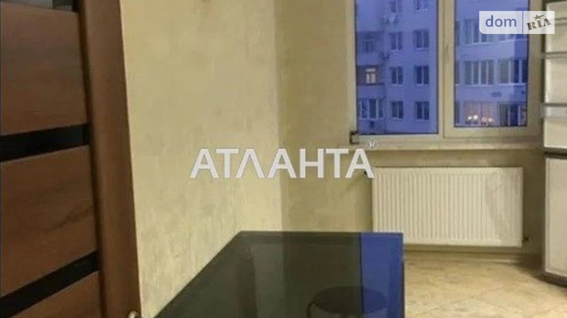 Продается 2-комнатная квартира 81 кв. м в Львове, ул. Тернопольская