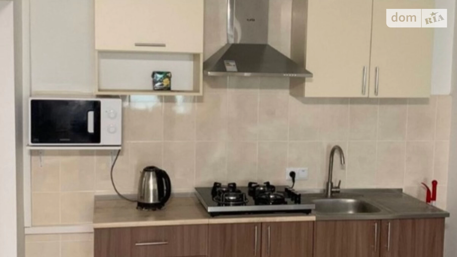 Продается дом на 2 этажа 201 кв. м с камином, цена: 150000 $ - фото 3