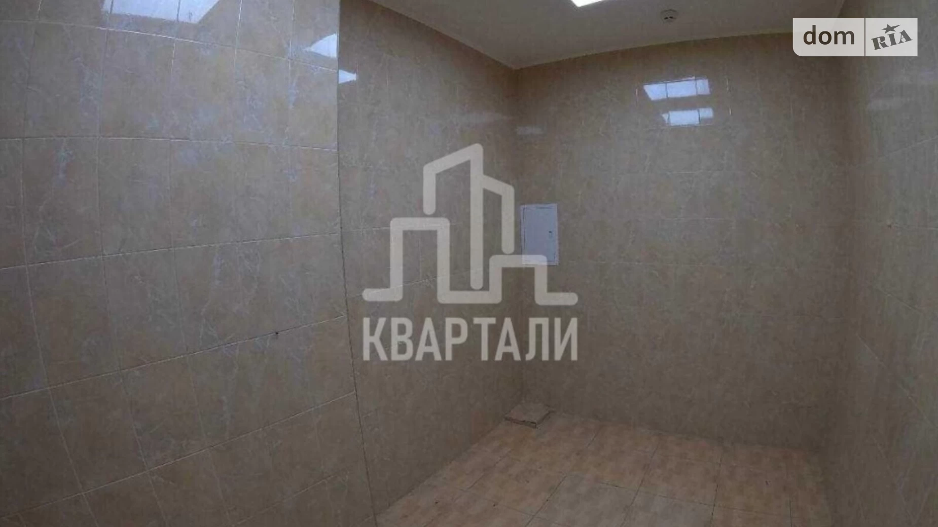 Продается 3-комнатная квартира 94 кв. м в Киеве, ул. Павловская, 18