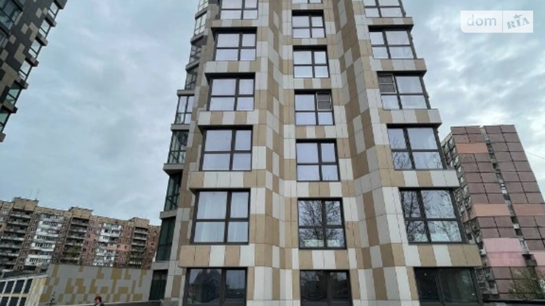 Продается 3-комнатная квартира 132 кв. м в Днепре, просп. Науки(Гагарина), 112А