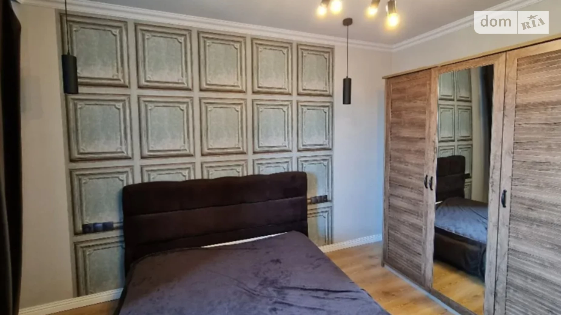 Продается 1-комнатная квартира 52 кв. м в Хмельницком, ул. Героев Крут