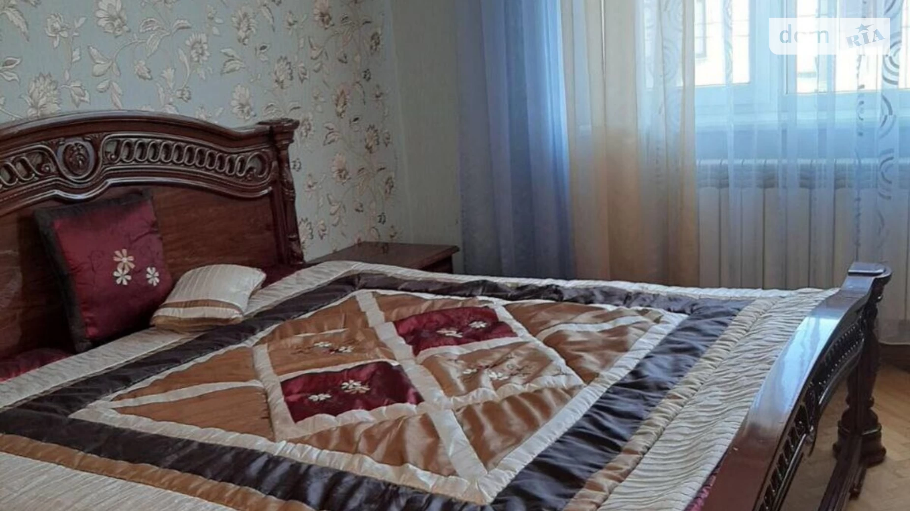 Продается дом на 2 этажа 212 кв. м с камином, трудова