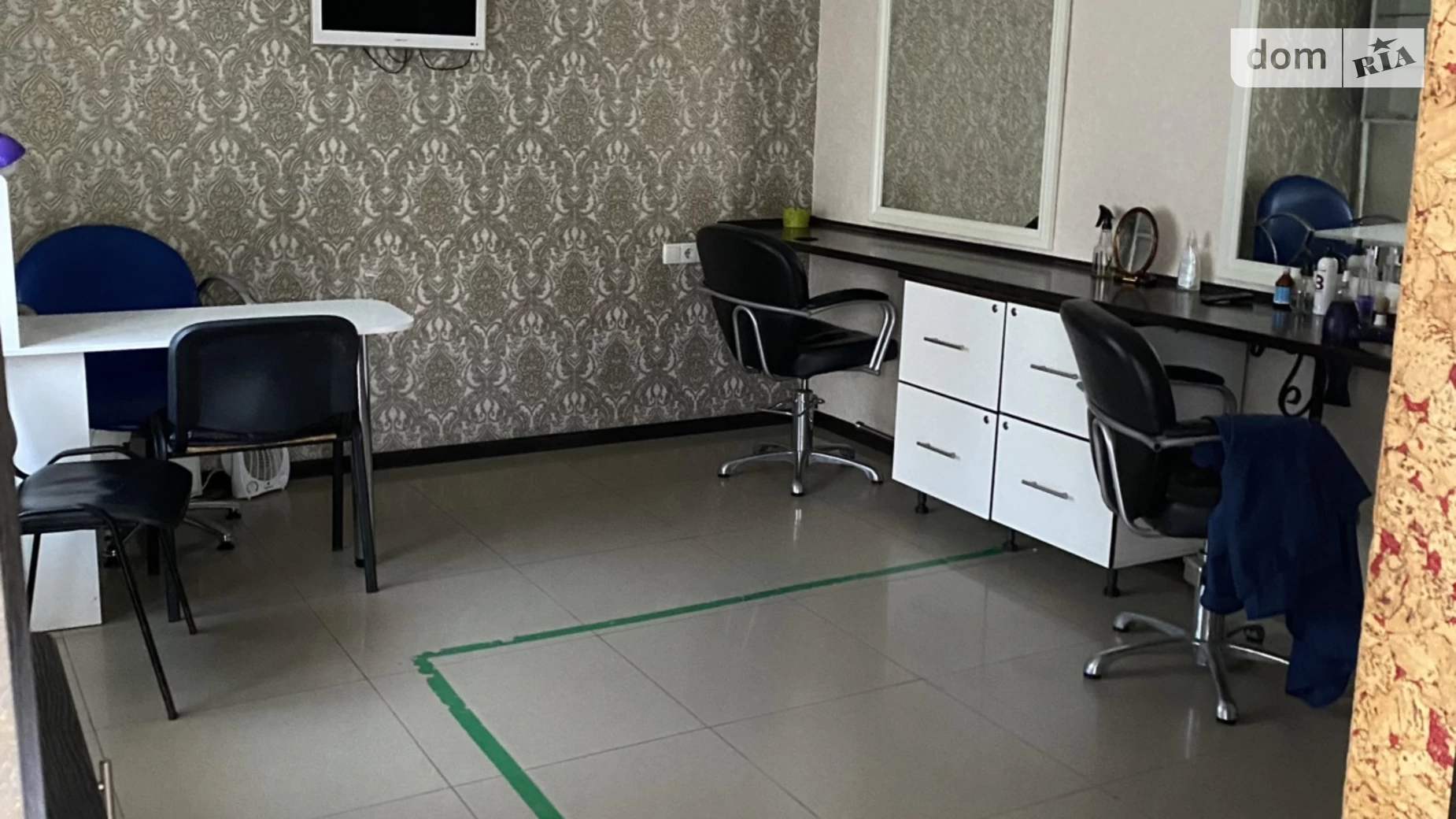 Продається об'єкт сфери послуг 24 кв. м в 5-поверховій будівлі, цена: 23200 € - фото 2