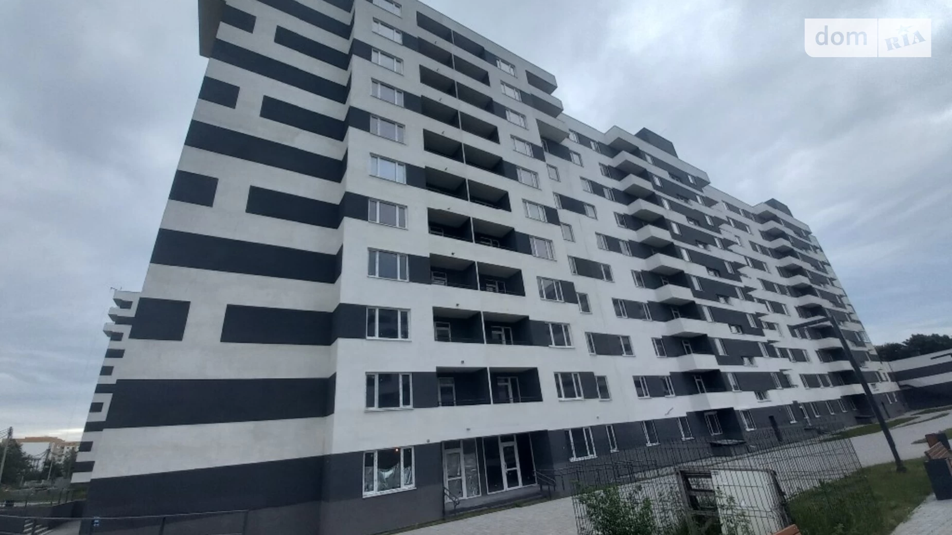 Продається 3-кімнатна квартира 93 кв. м у Харкові, просп. Героїв Харкова(Московський), 162