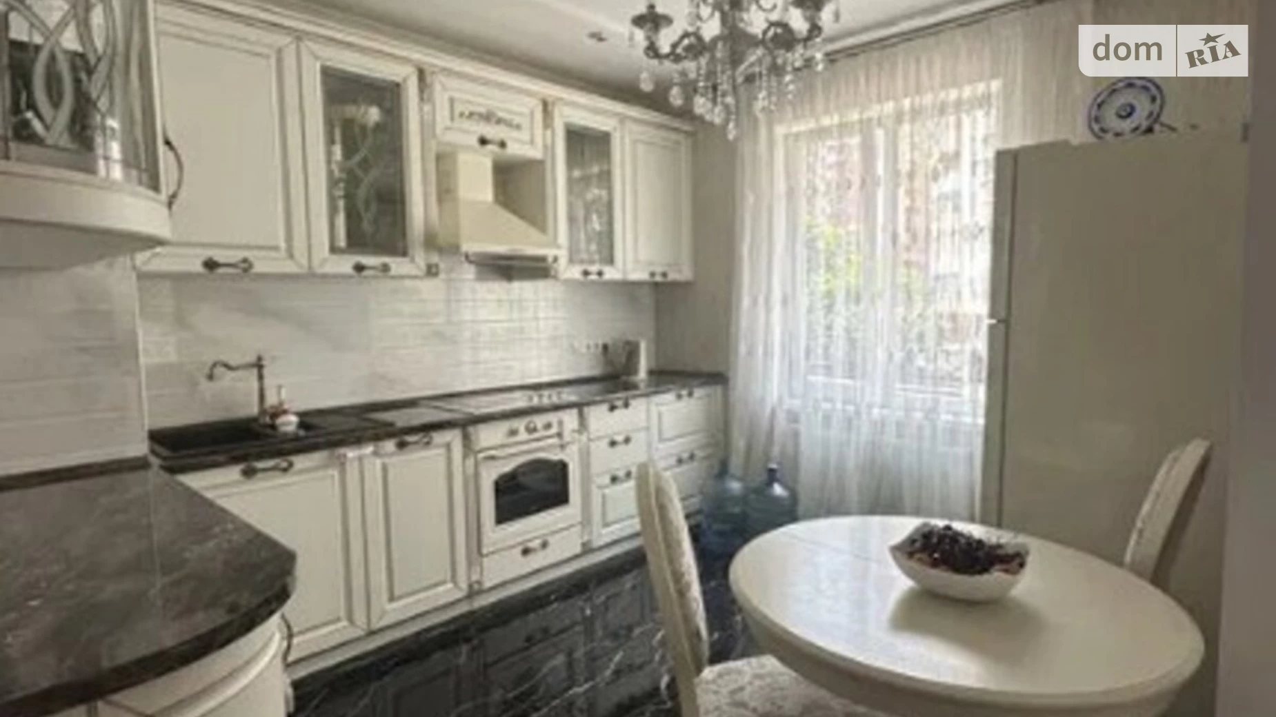 Продается 2-комнатная квартира 57 кв. м в Одессе, мас. Радужный - фото 2