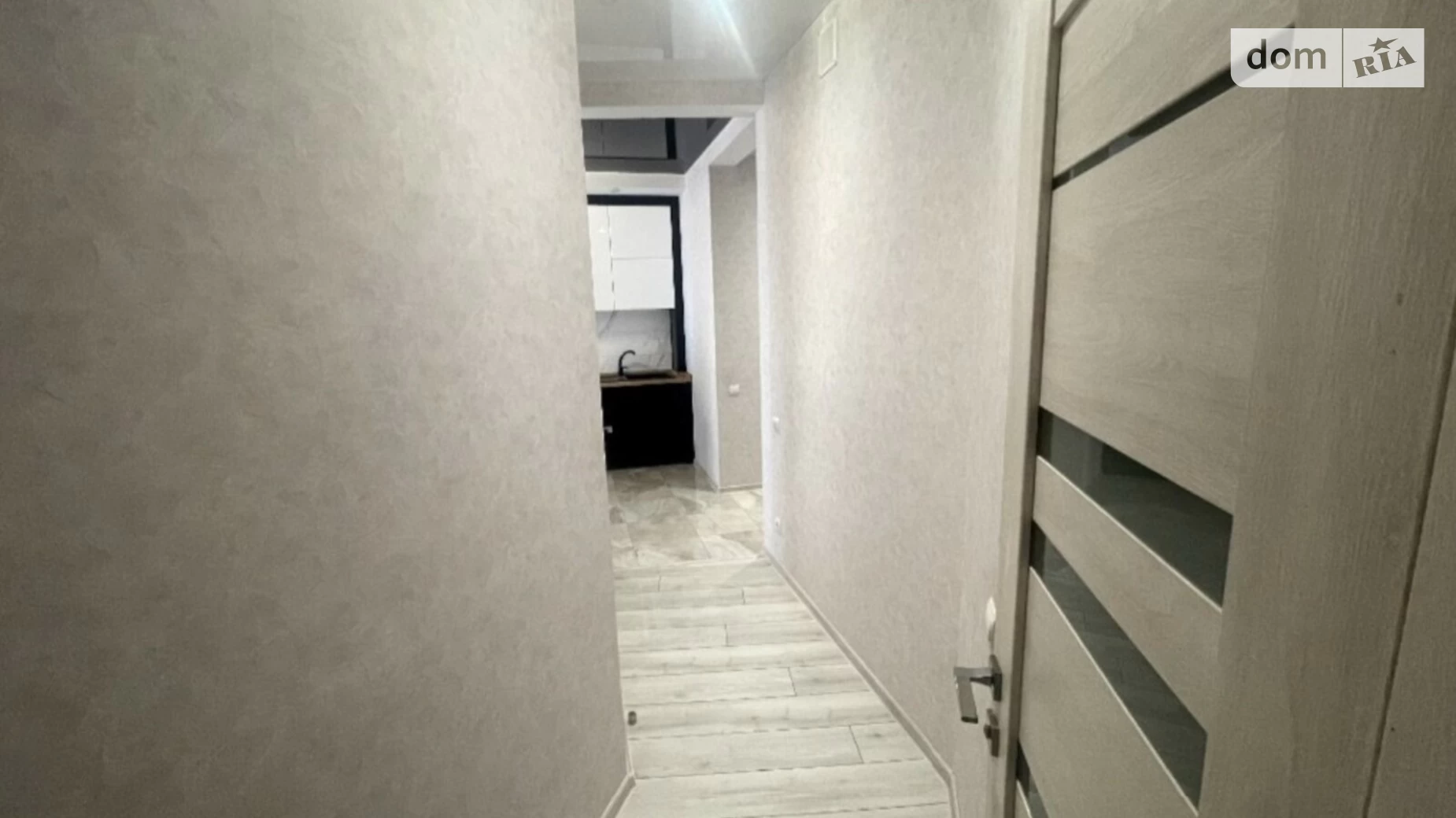 Продается 1-комнатная квартира 41 кв. м в Одессе, ул. Каманина, 2 - фото 2