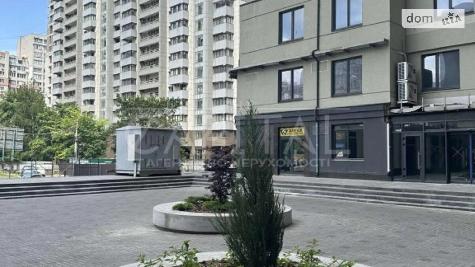 Продается 3-комнатная квартира 136 кв. м в Киеве, ул. Андрея Верхогляда(Драгомирова)