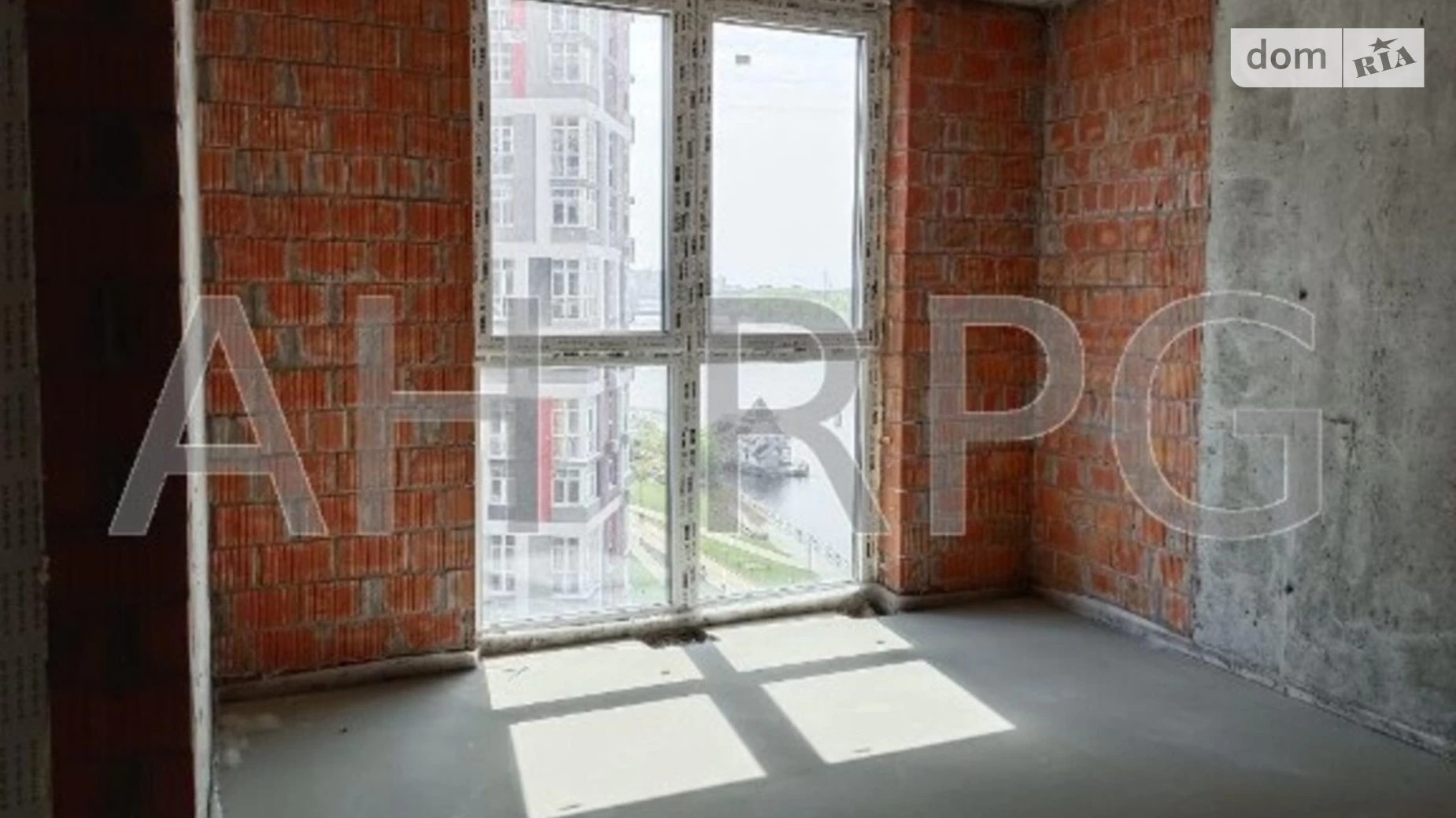 Продається 1-кімнатна квартира 61 кв. м у Києві, вул. Євгена Маланюка(Сагайдака), 101