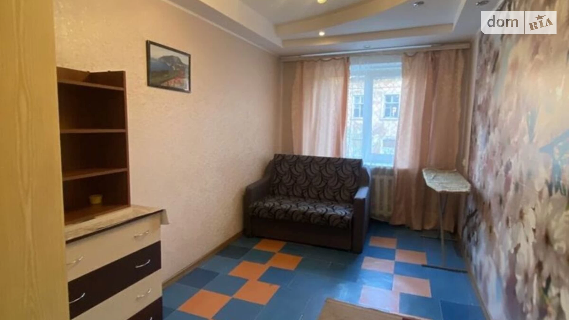 Продается 2-комнатная квартира 42 кв. м в Каменском, ул. Мурахтова, 10