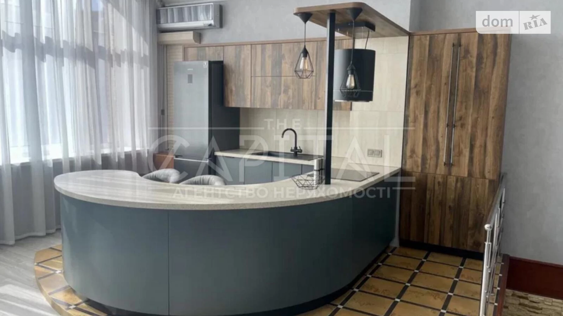 Продається 3-кімнатна квартира 150 кв. м у Києві