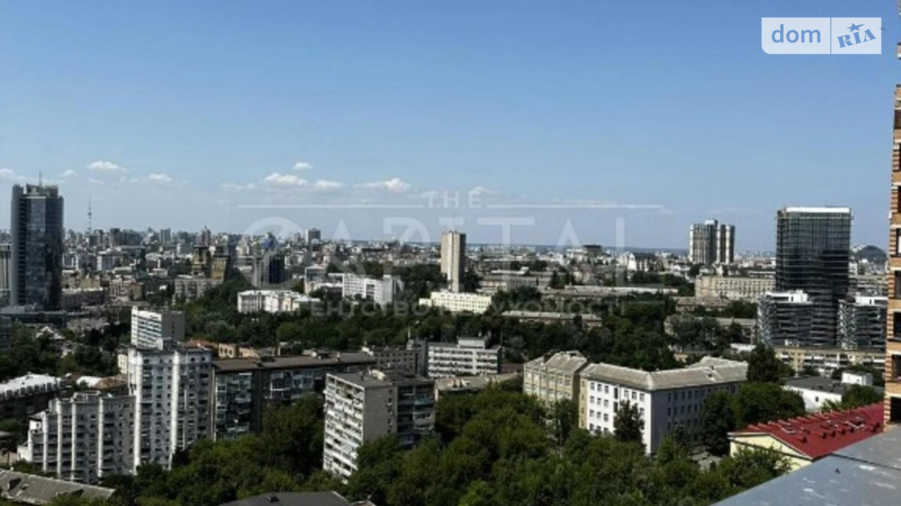 Продается 3-комнатная квартира 123 кв. м в Киеве, ул. Панаса Мирного, 17
