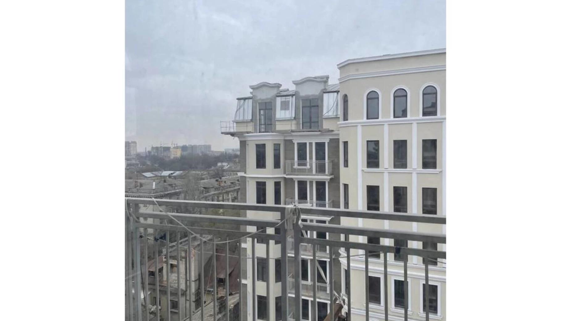 Продается 3-комнатная квартира 113.3 кв. м в Одессе, ул. Бориса Литвака - фото 3