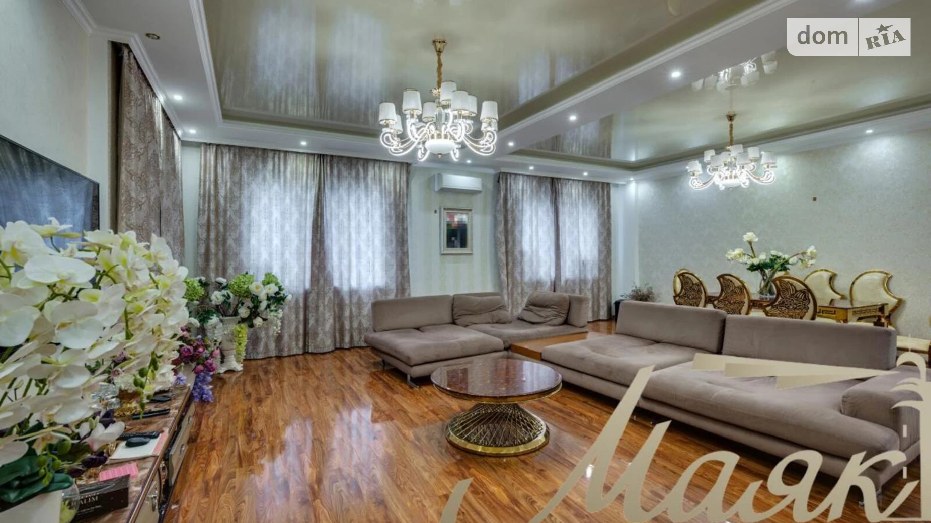 Продается одноэтажный дом 280 кв. м с мансардой, цена: 195000 $ - фото 2