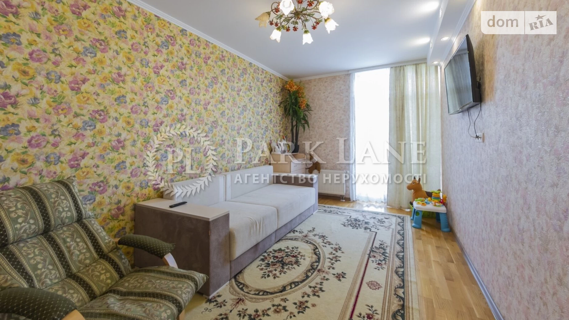 Продается 2-комнатная квартира 61 кв. м в Киеве, ул. Регенераторная, 4 корпус 2
