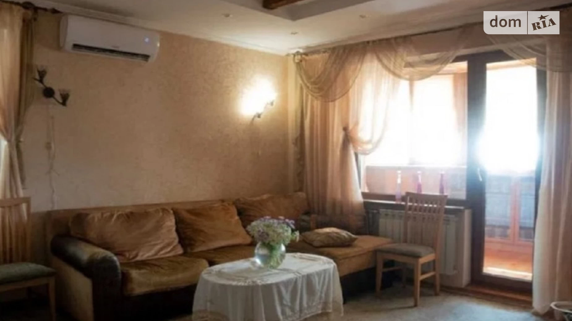 Продается 3-комнатная квартира 76 кв. м в Одессе, ул. Академика Королева