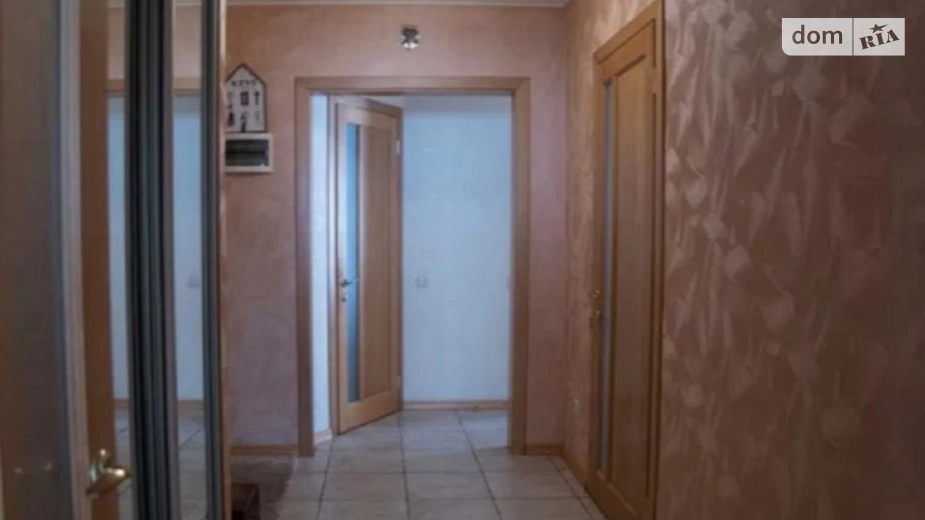 Продается 3-комнатная квартира 76 кв. м в Одессе, ул. Академика Королева