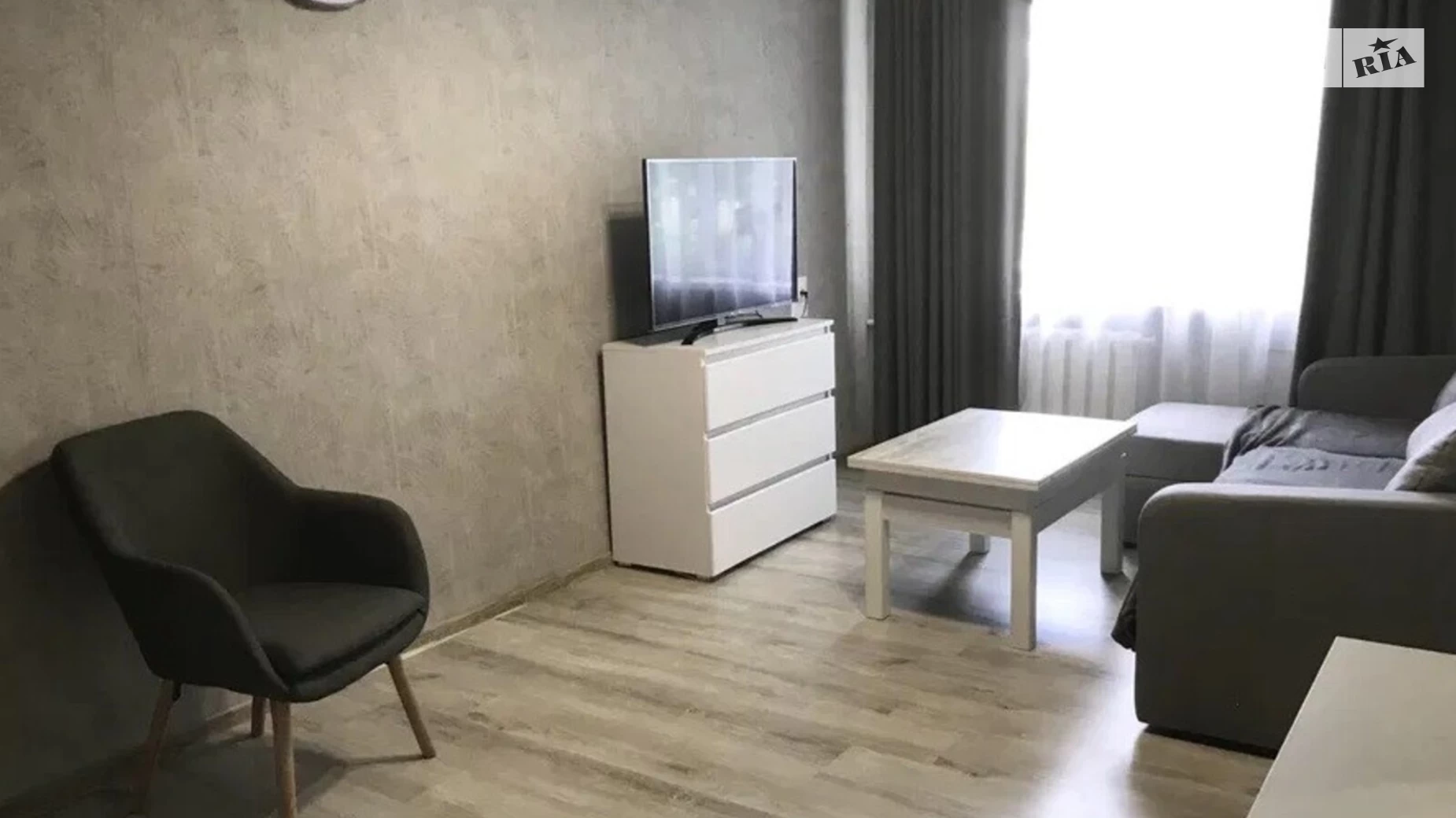Продается 1-комнатная квартира 49 кв. м в Одессе, ул. Ицхака Рабина