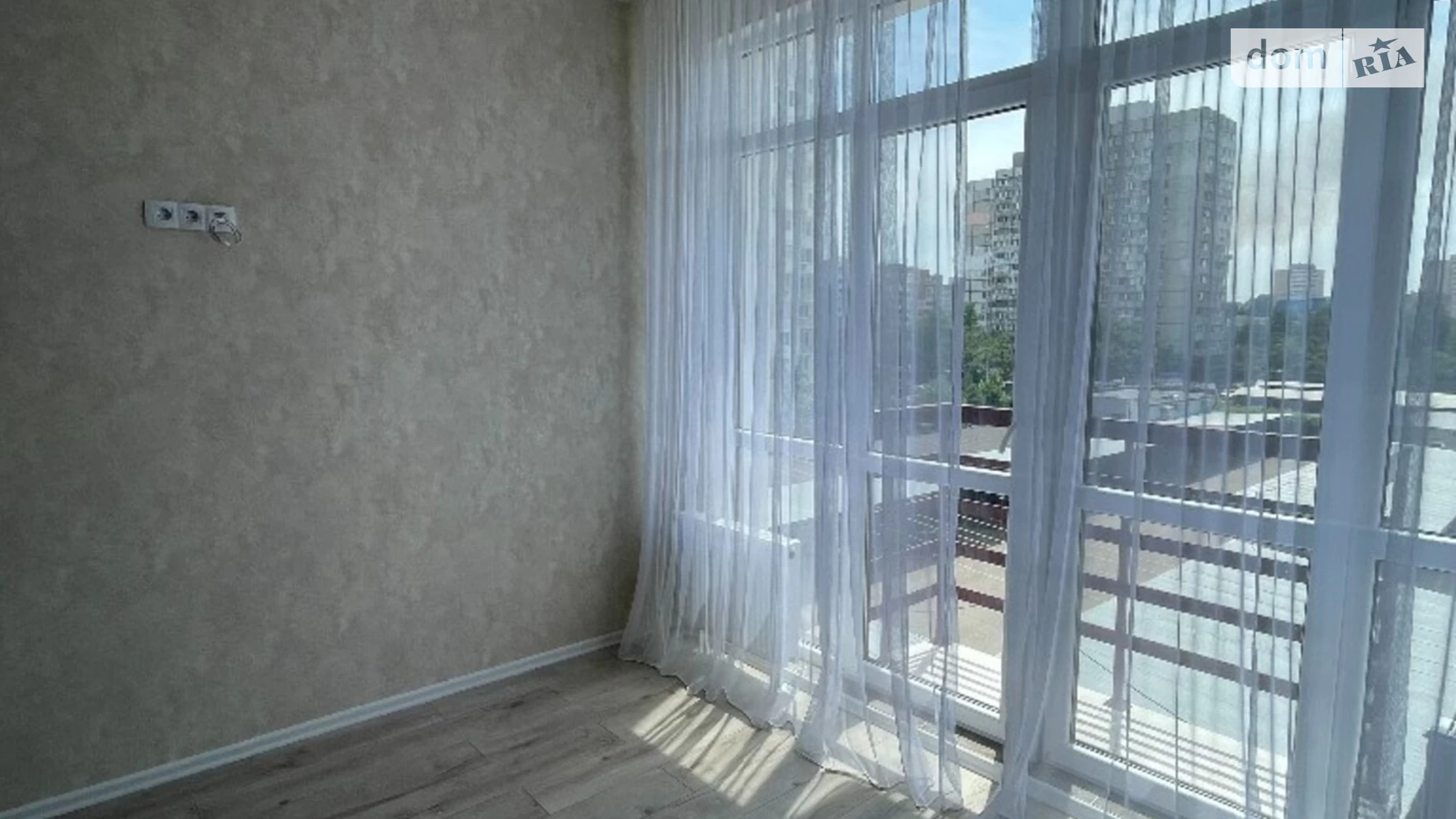 Продается 1-комнатная квартира 27.6 кв. м в Одессе, ул. Владислава Бувалкина(Генерала Бочарова)