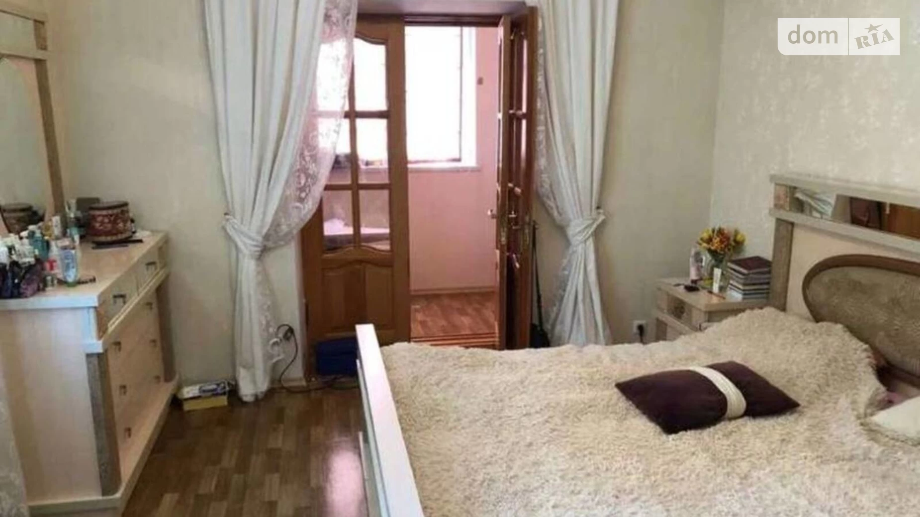 Продается 5-комнатная квартира 112 кв. м в Одессе, просп. Шевченко