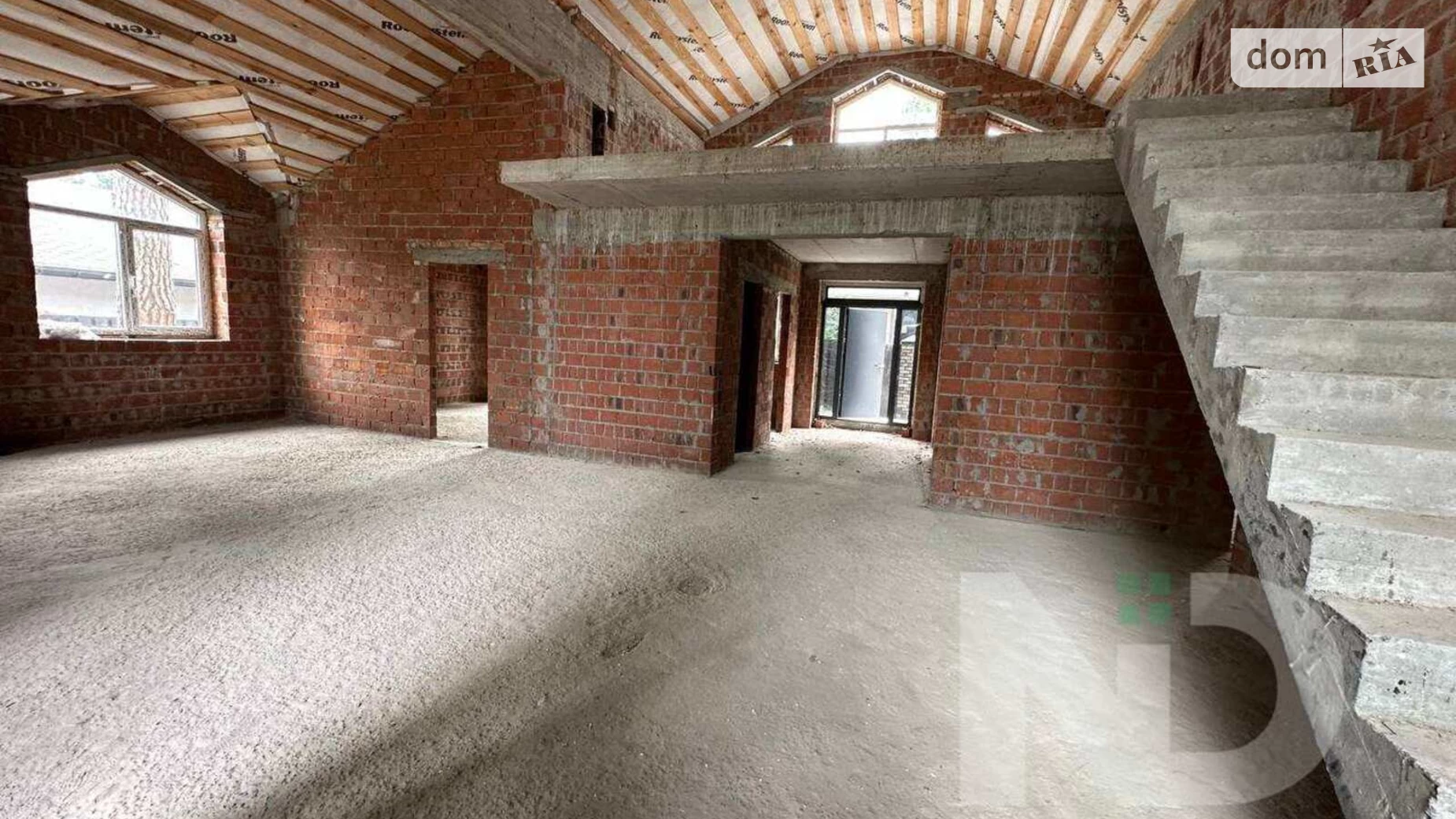 Продается дом на 2 этажа 200 кв. м с участком, цена: 250000 $ - фото 5