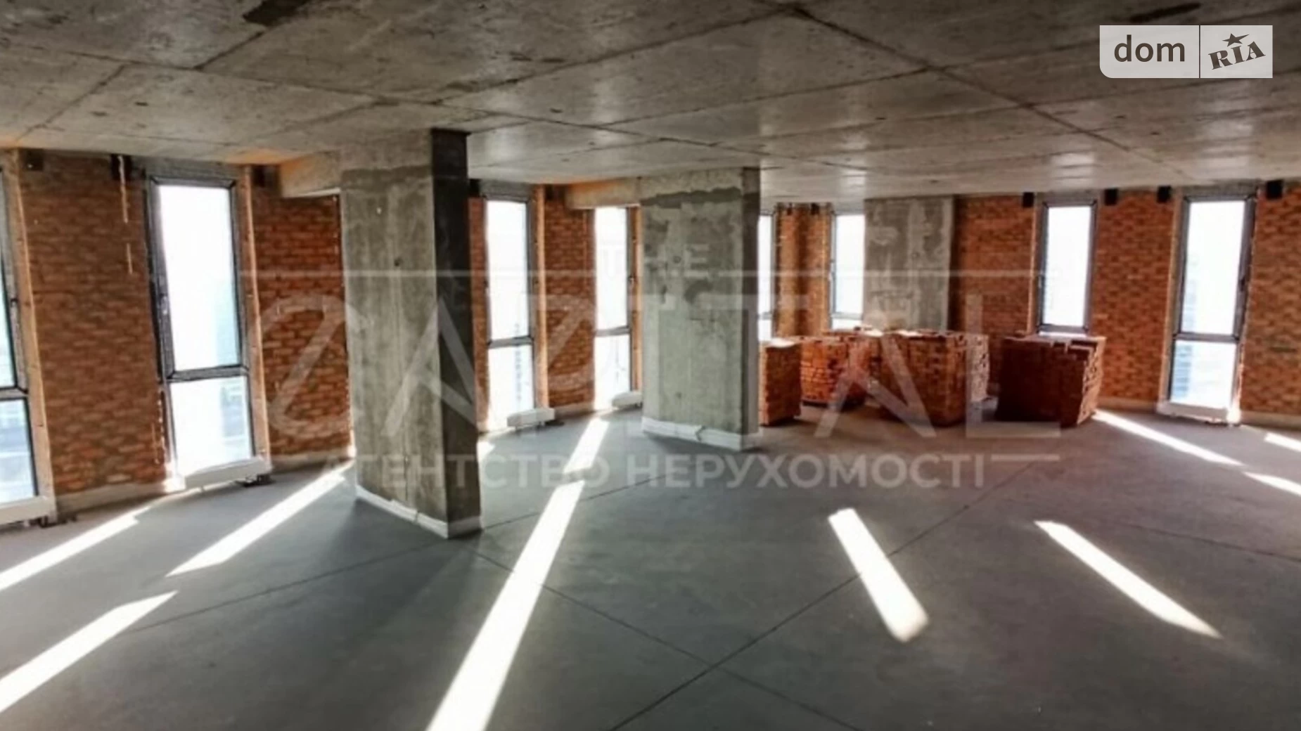 Продается 1-комнатная квартира 71 кв. м в Киеве, ул. Владимирская, 86А - фото 4